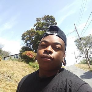 Meet your Posher, Adrian